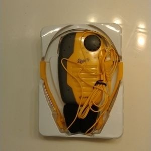 Vintage AM radio yellow and black never used an original box